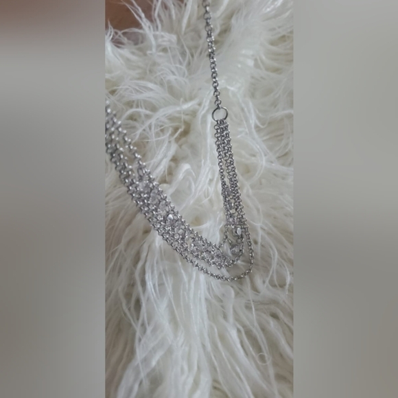 Lovely Multi strand Silver Tone Necklace.🌴 - Picture 4 of 5